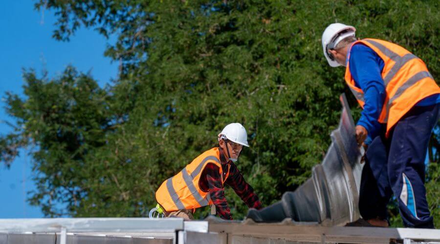 Roof maintenance in Gordonville, TX